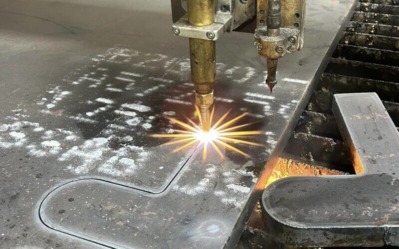 oxy cutting picture on cnc plasma table